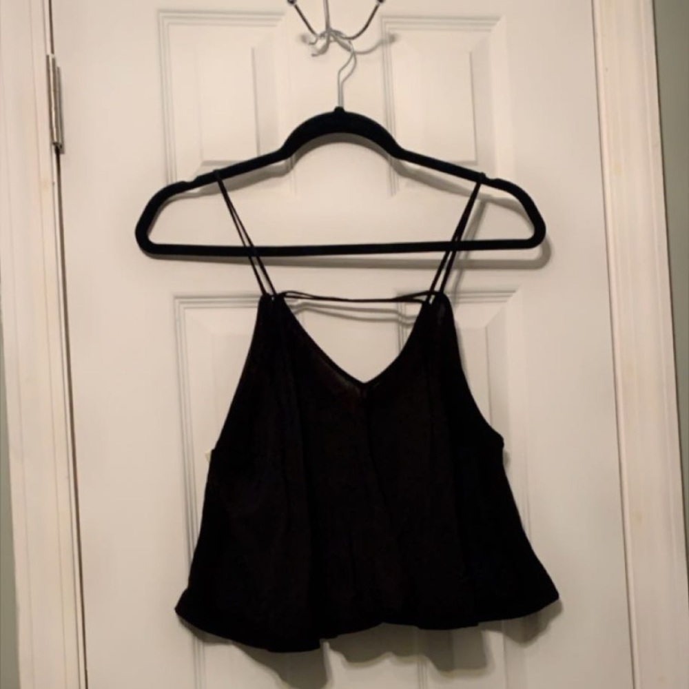 Forever 21 Flowy Black Crop Top